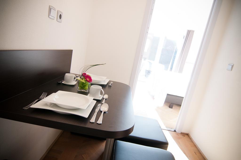 Apartment De Maasnacht Маасейк Екстериор снимка